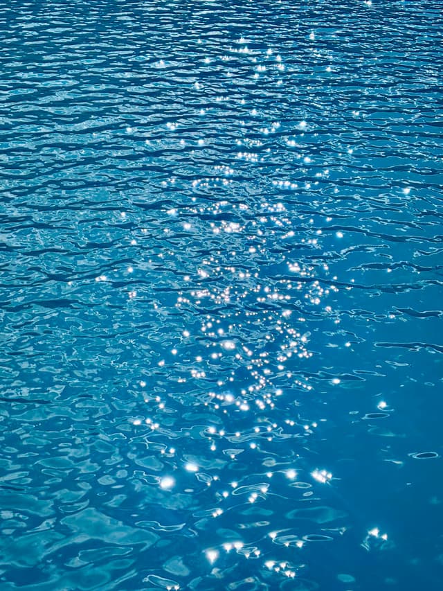 Прозрачная вода